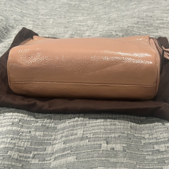 AUTHENTIC GUCCI Soft Patent Soho Cosmetic Case Dark Cipria - Picture 3 of 10